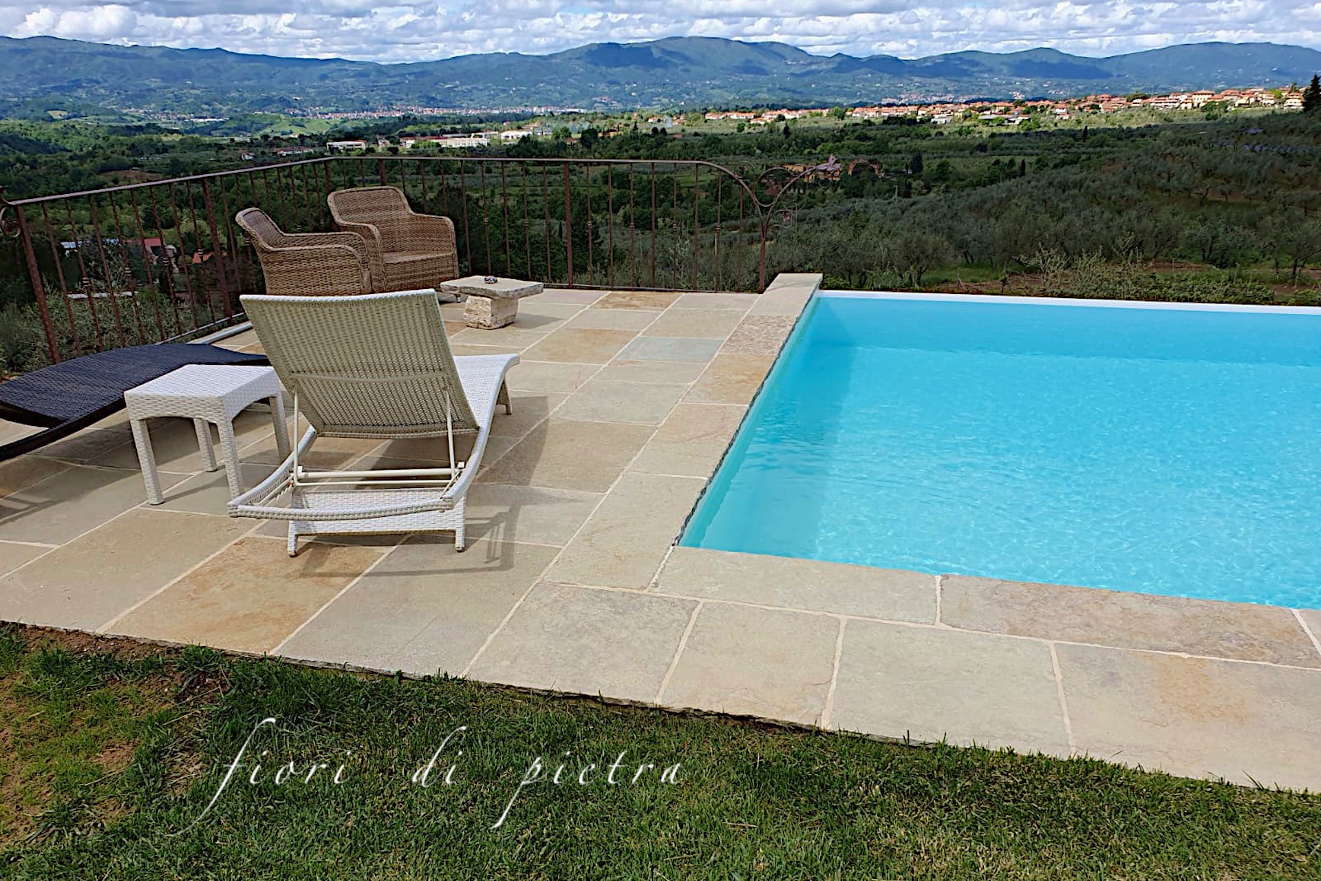 Realizzazione Piscine in pietra VECCHIA TOSCANA