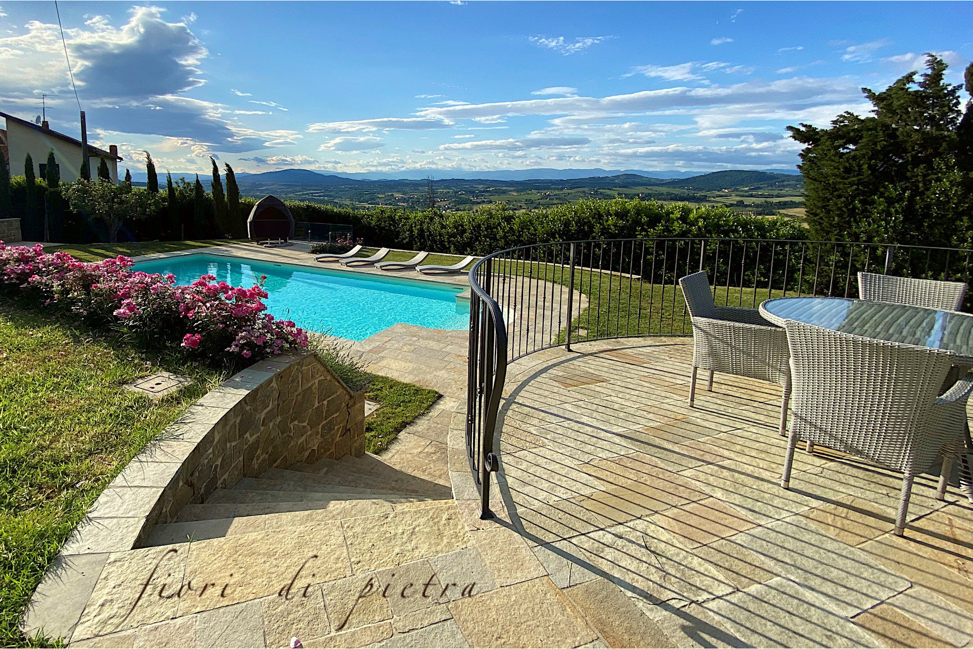 Projects Piscine with IRON BROWN stone