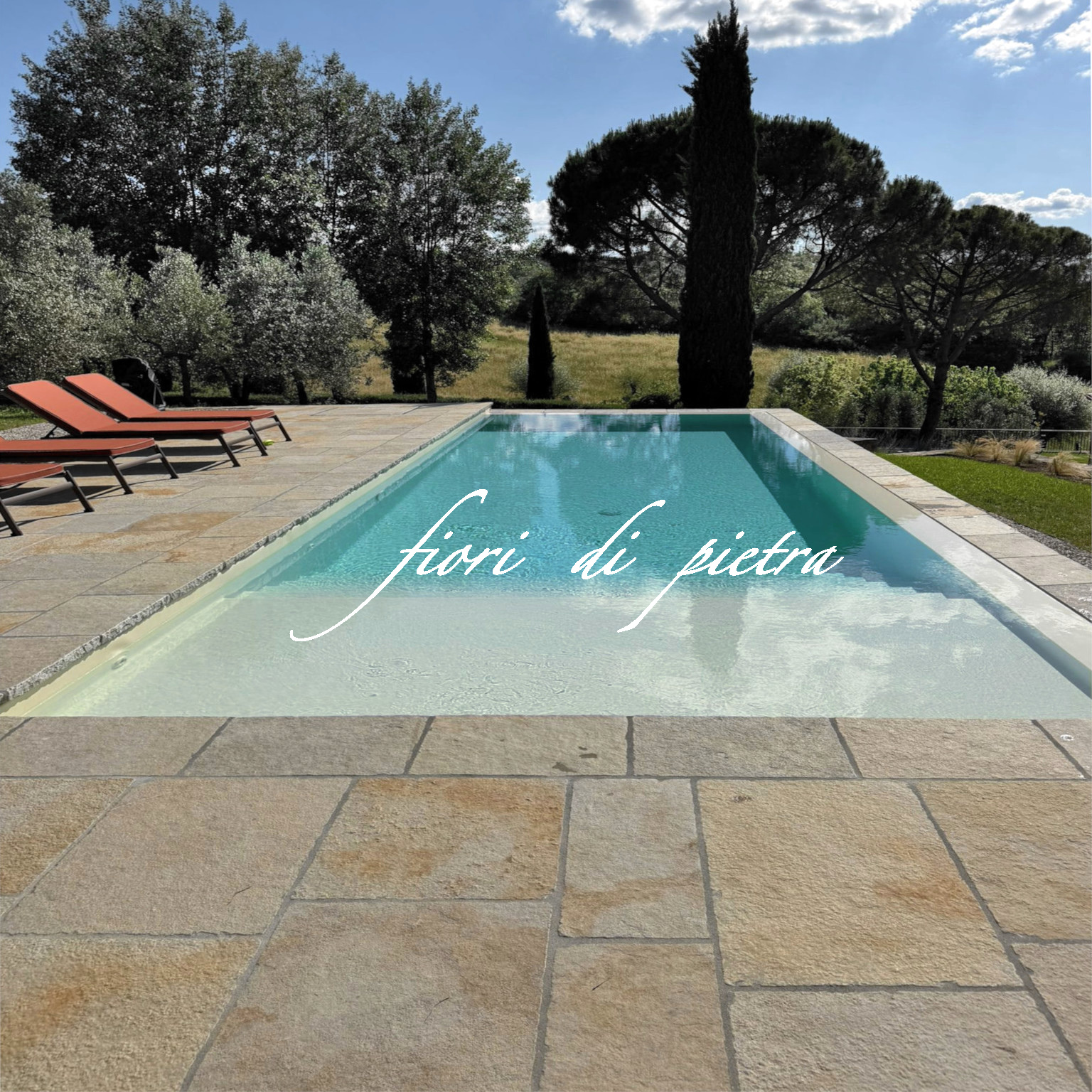 Projects Piscine with VECCHIA TOSCANA stone